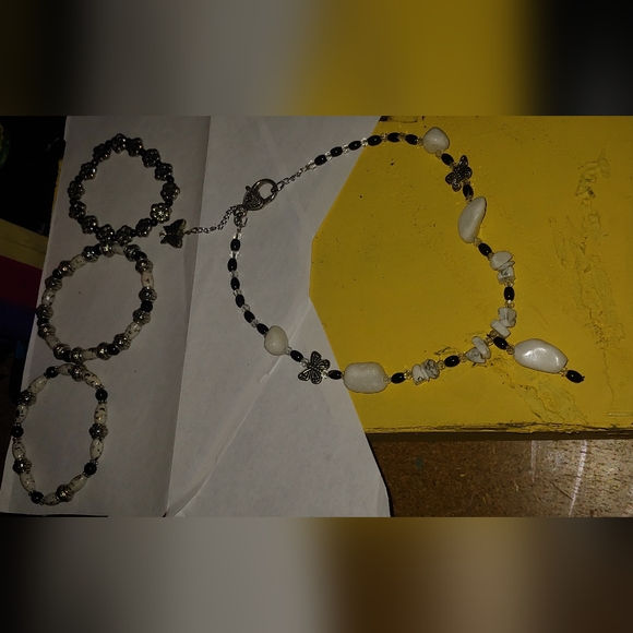 Beautiful jewlery set - Picture 2 of 2